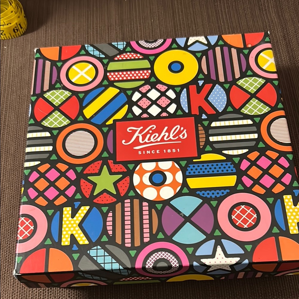 Kiehl's Vibrant Red and Yellow Box